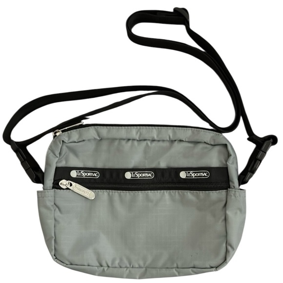 Lesportsac Handbags - LeSportsac CROSSBODY BELT BAG GRAY BLACK DETACHABLE ADJUSTABLE STRAP